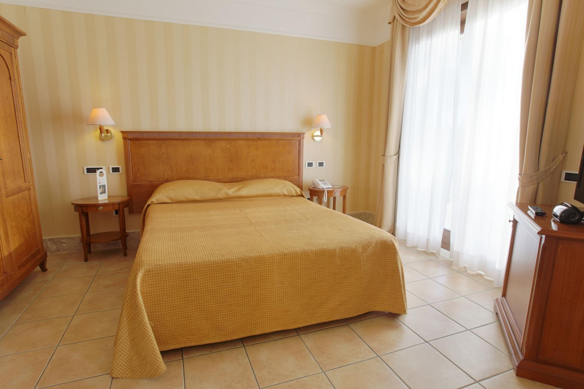 Dioscuri Bay Palace San Leone Eksteriør bilde