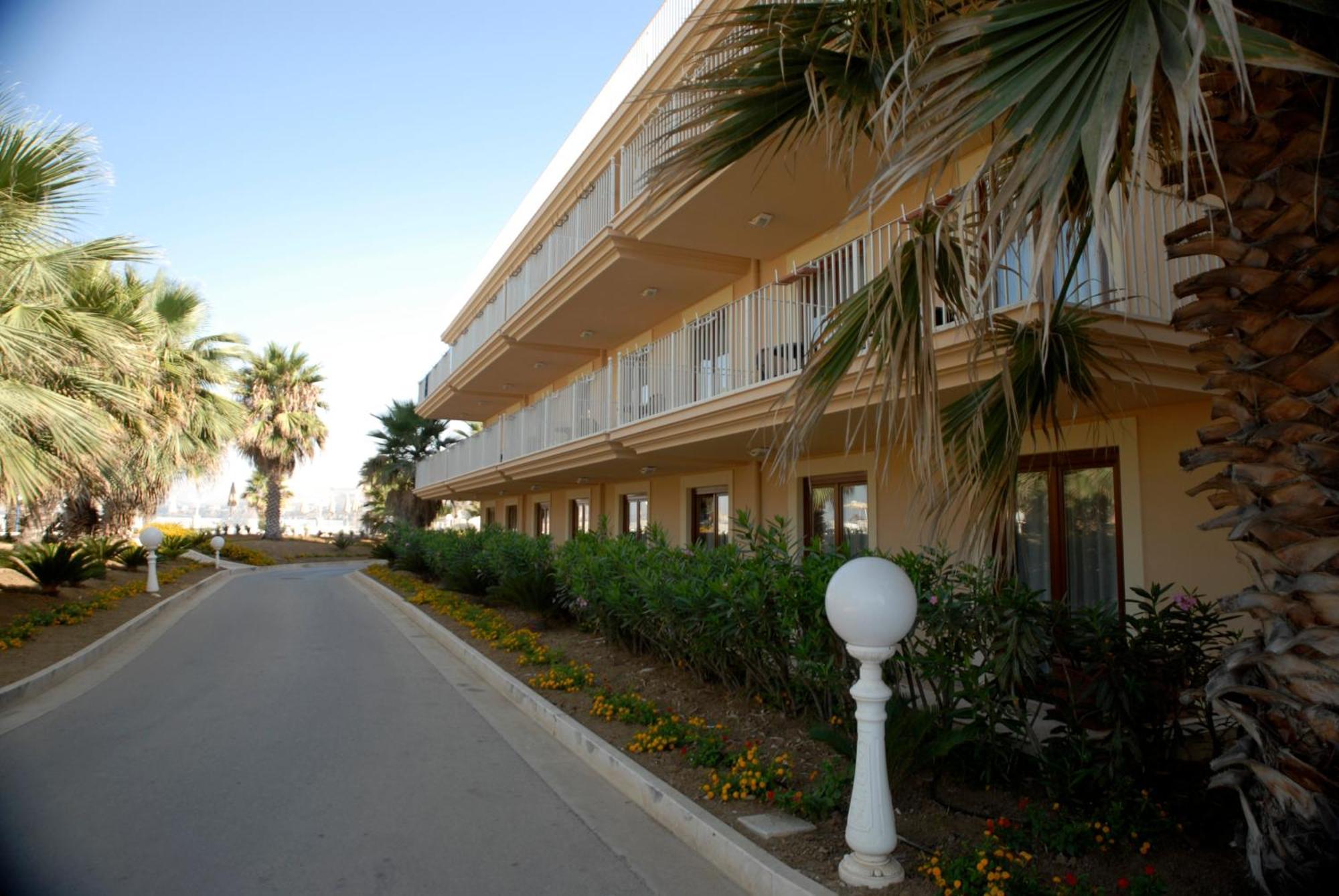 Dioscuri Bay Palace San Leone Eksteriør bilde