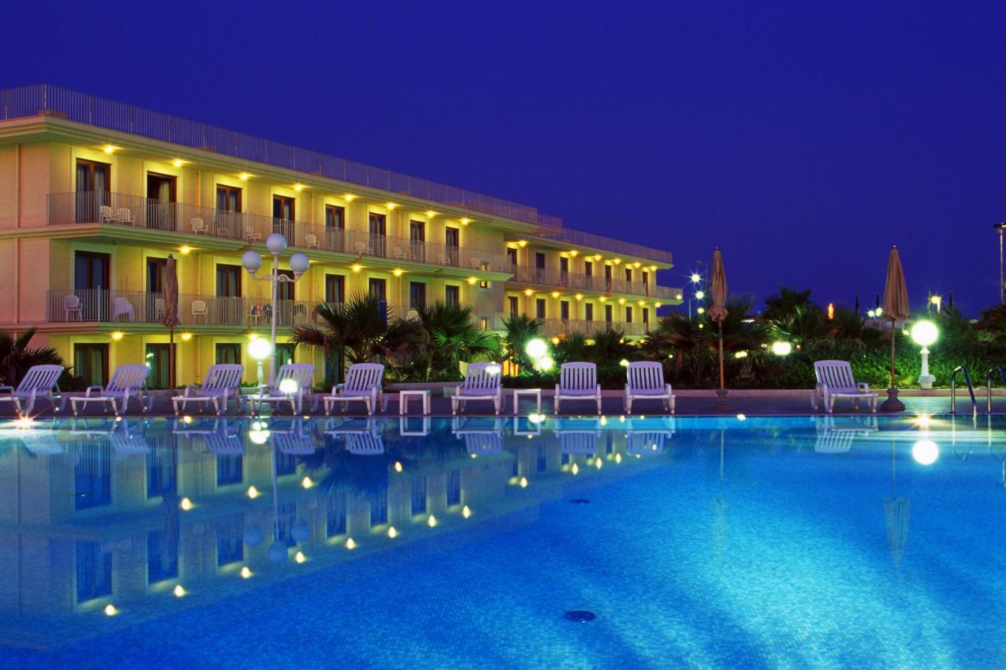 Dioscuri Bay Palace San Leone Eksteriør bilde